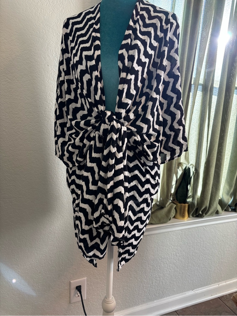 Charming Charlie Black & White Zigzag Beach Cover up